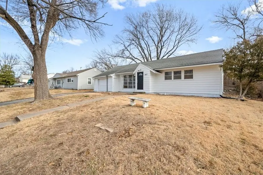 817 N 82nd Street, Kansas City, KS 66112 - #2