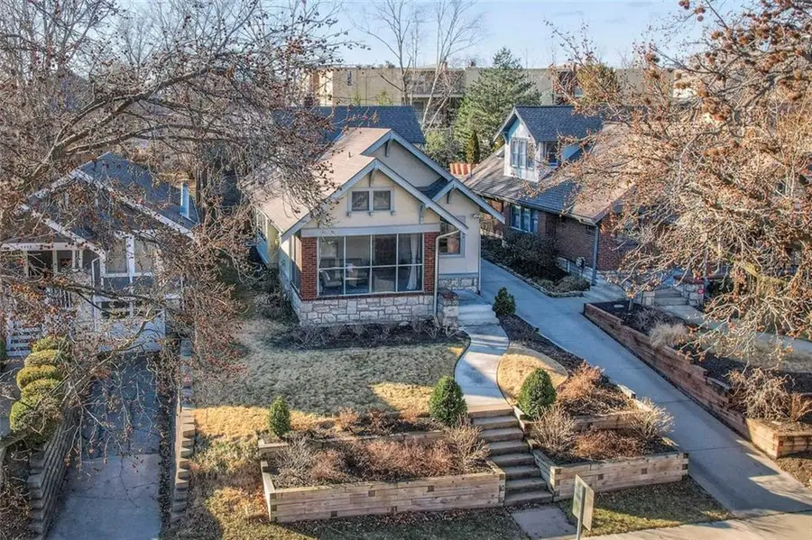 4440 Pennsylvania Avenue, Kansas City, MO 64111 - #2