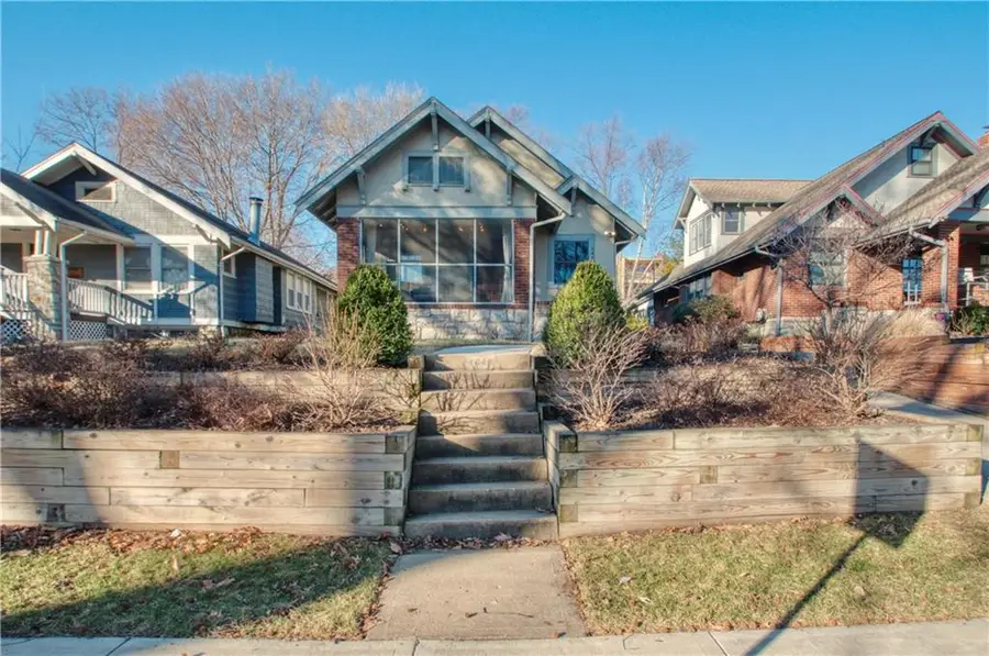 4440 Pennsylvania Avenue, Kansas City, MO 64111 - #3