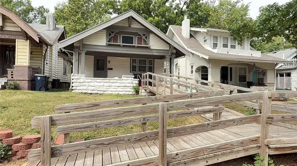 4034 Agnes Avenue, Kansas City, MO 64130