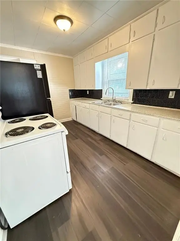 4034 Agnes Avenue, Kansas City, MO 64130 - #3