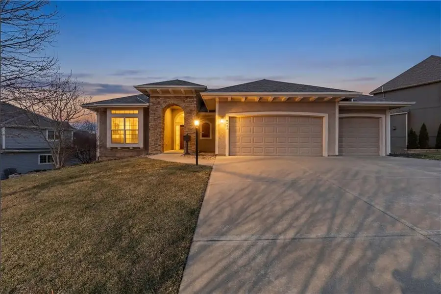 9432 W 158th Street, Overland Park, KS 66221 - Image #3