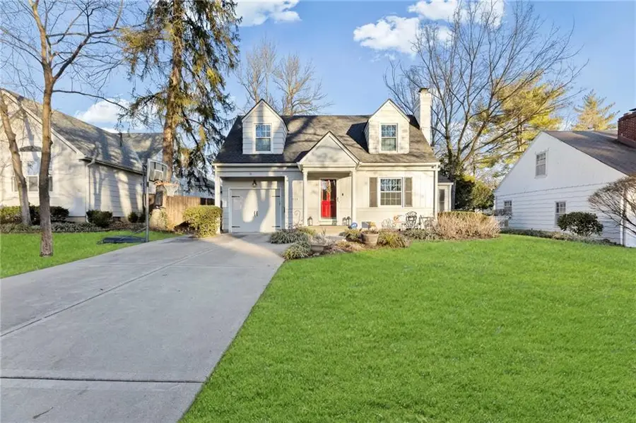 5523 Chadwick Road, Fairway, KS 66205 - #3