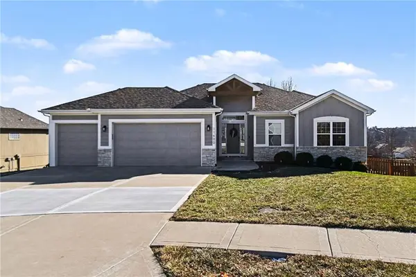 11600 N Farley Avenue, Kansas City, MO 64157