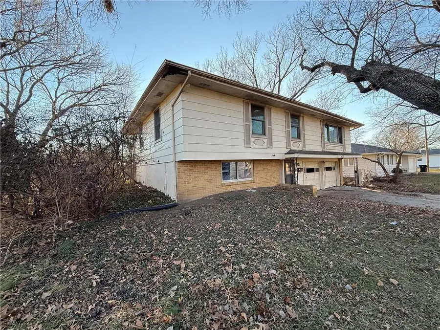4337 SW 30th Street, Topeka, KS 66614 - Image #2