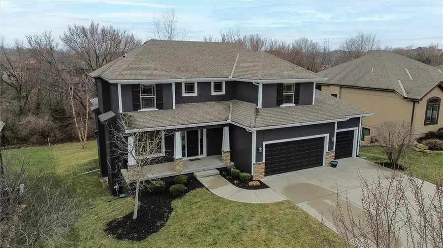 8441 Shady Bend Road, Lenexa, KS 66227 - #2