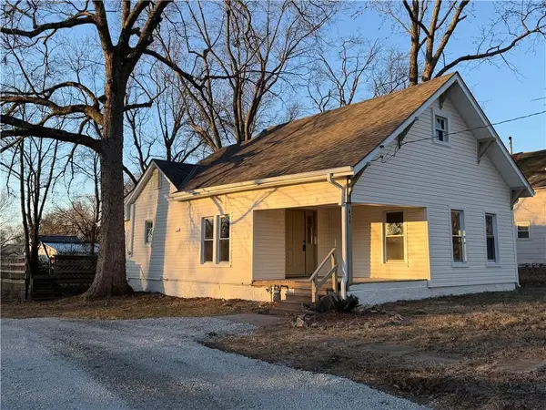 409 W Ohio Street, Butler, MO 64730