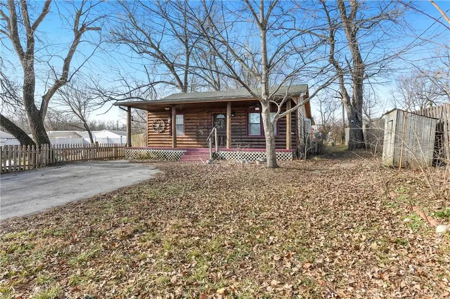528 S Crane Street, Independence, MO 64050 - Image #2