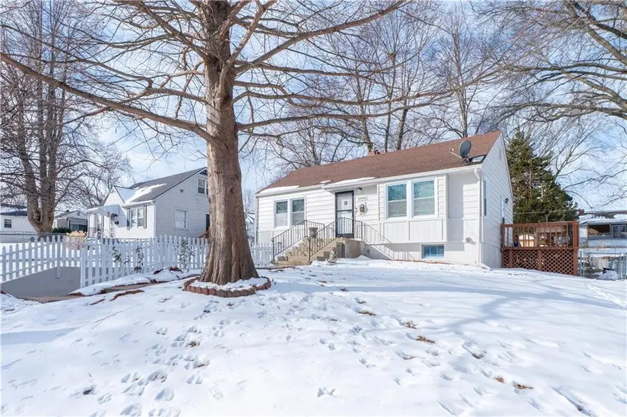 3310 S Maywood Avenue, Independence, MO 64052 - #2