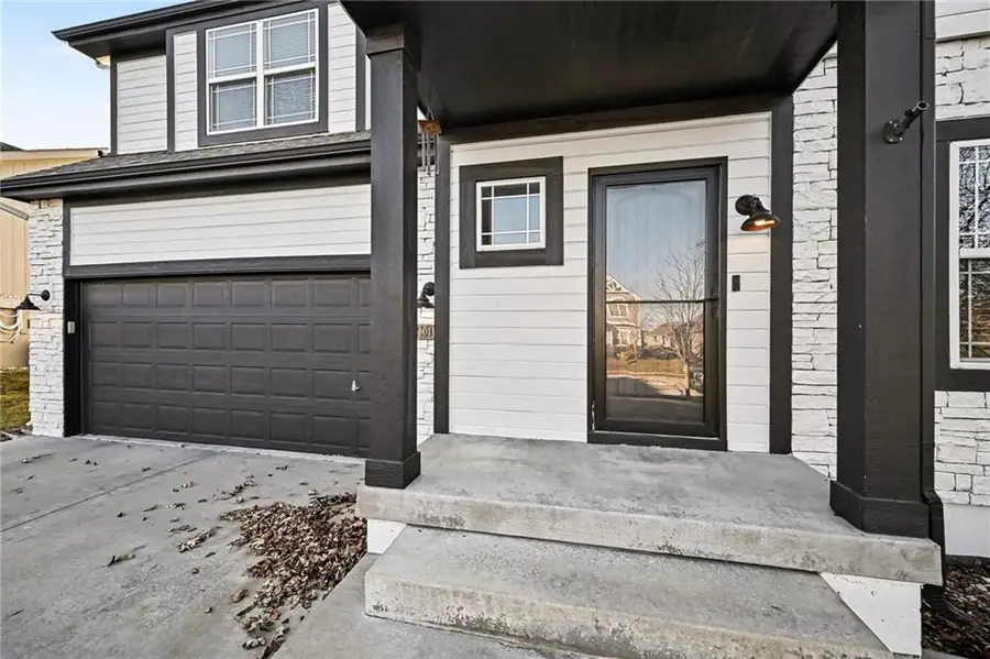 10114 N Ditman Avenue, Kansas City, MO 64157 - #3