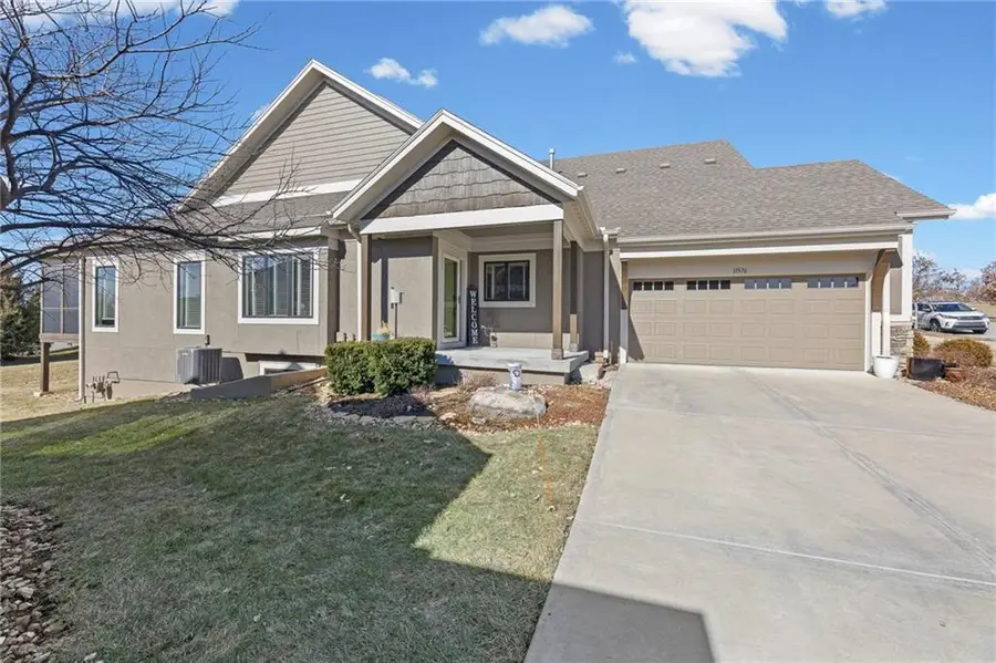 11576 S Waterford Drive, Olathe, KS 66061 - #2