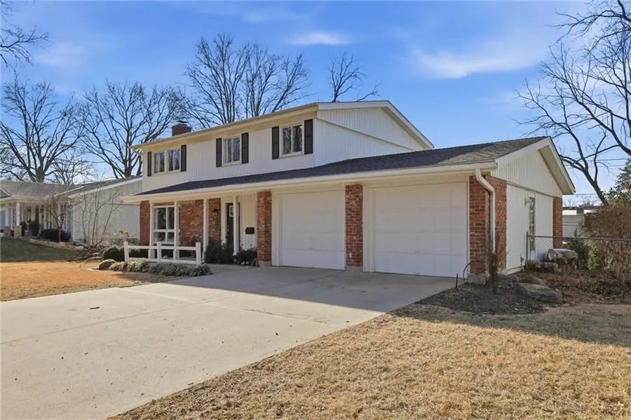 8808 Horton Drive, Overland Park, KS 66207 - Image #3