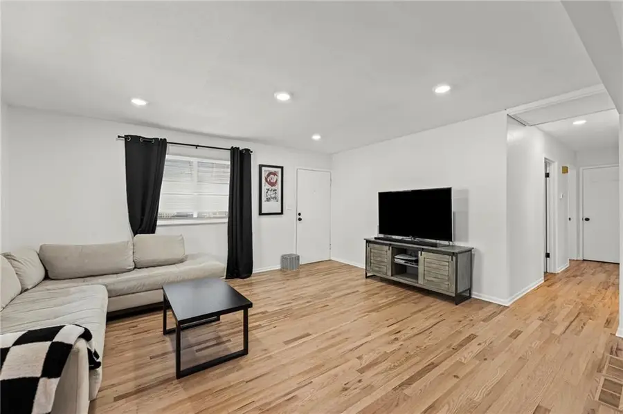 613 N Lincoln Street, Olathe, KS 66061 - #3