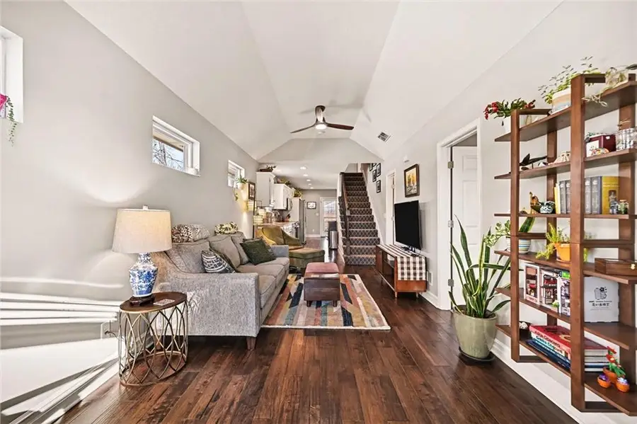 1222 E 23rd Avenue, North Kansas City, MO 64116 - #3