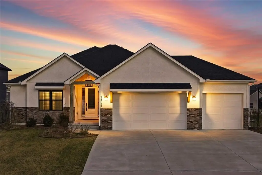 1121 SW Brookside Court, Lees Summit, MO 64064 - #1