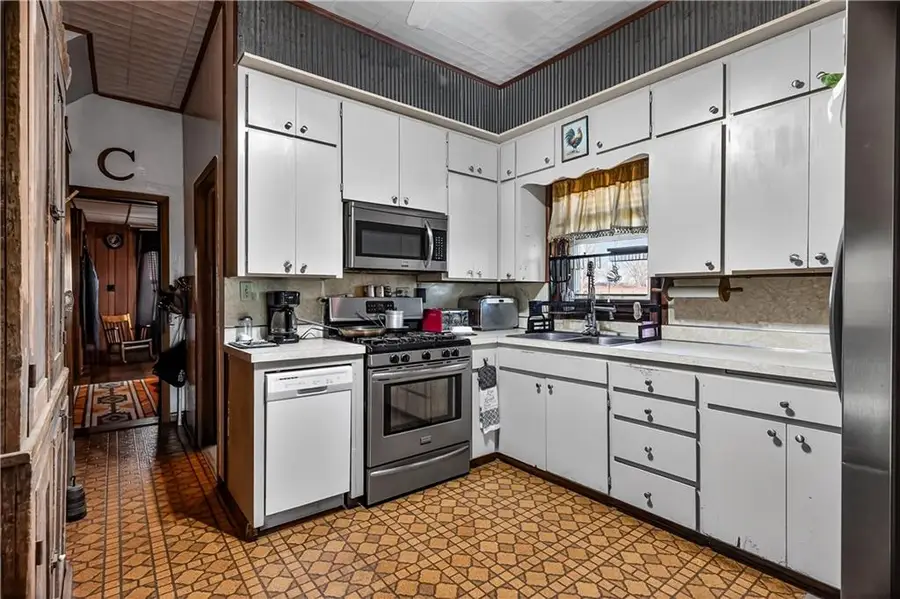 6829 Half Mound Road, Valley Falls, KS 66088 - Image #2