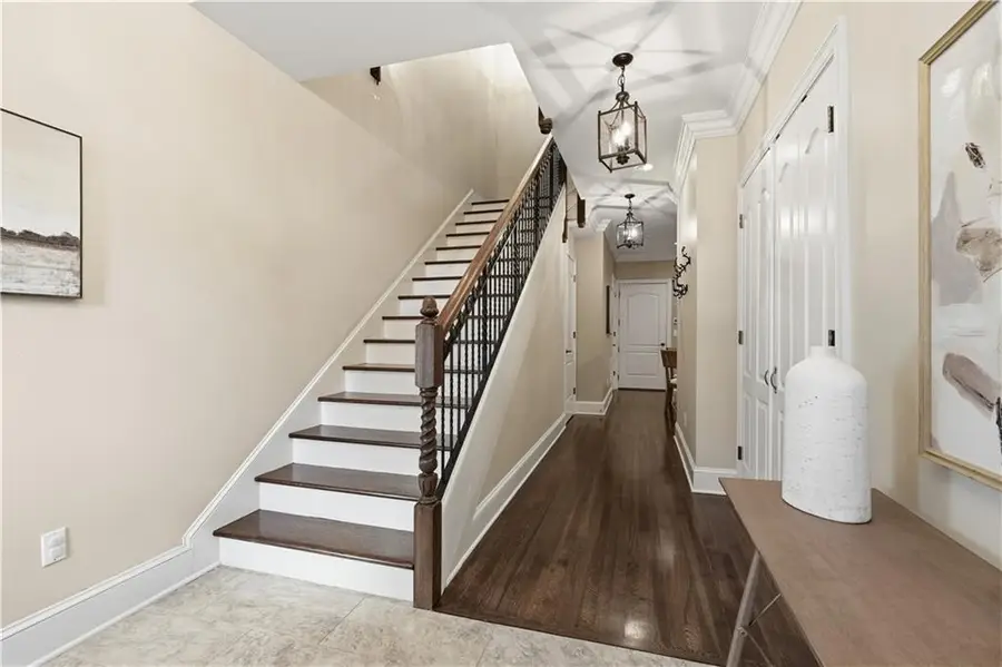 212 W 50th Street, Kansas City, MO 64112 - #3