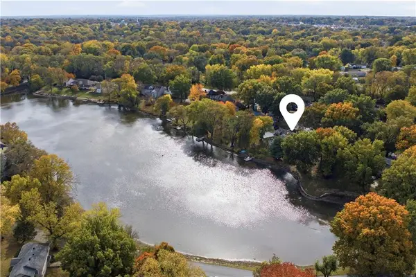 6817 Lakeshore Drive, Raytown, MO 64133