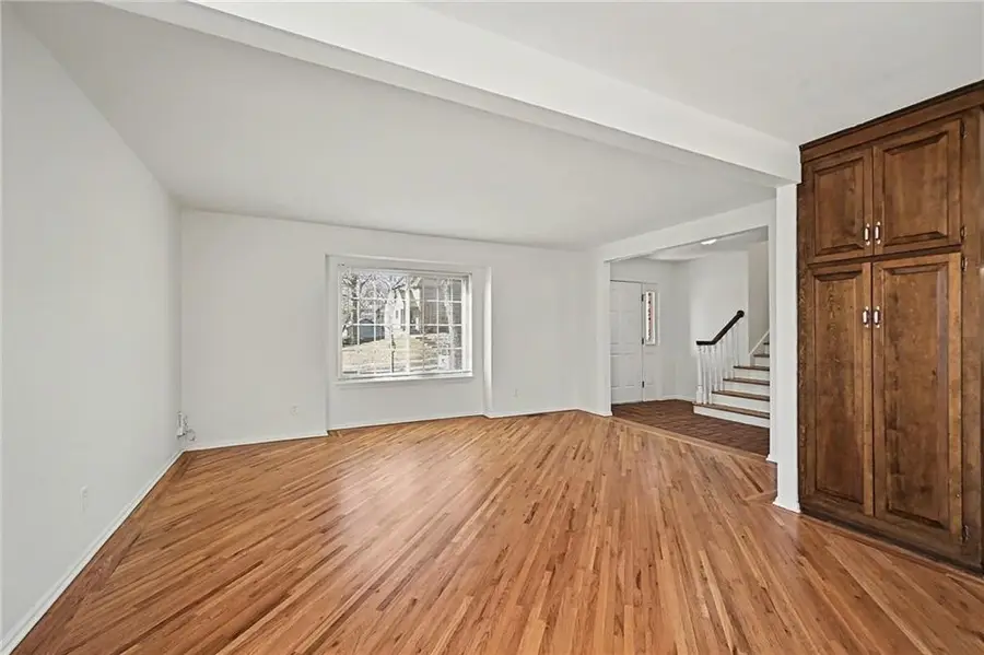 8317 NW Overland Drive, Kansas City, MO 64151 - Image #2