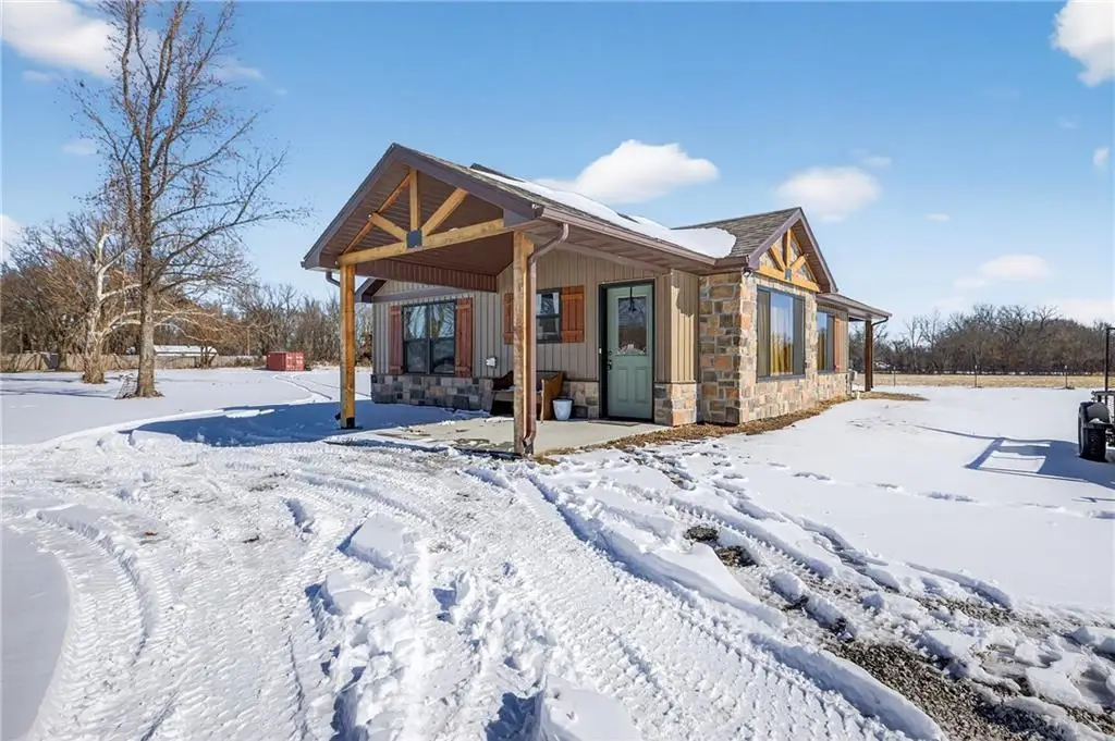 11797 S 1600 Road, Nevada, MO 64772 - Image #1