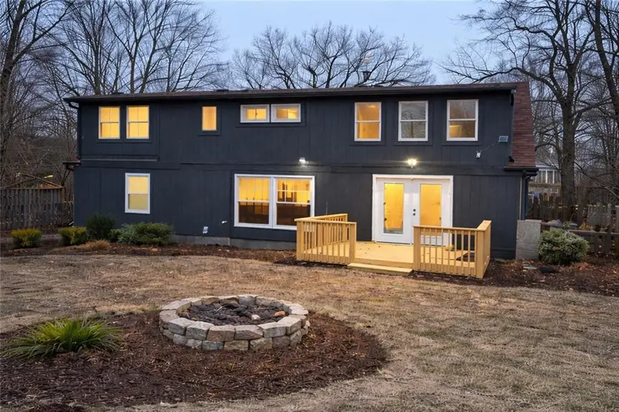 12007 E Alberta Street, Sugar Creek, MO 64054 - #2