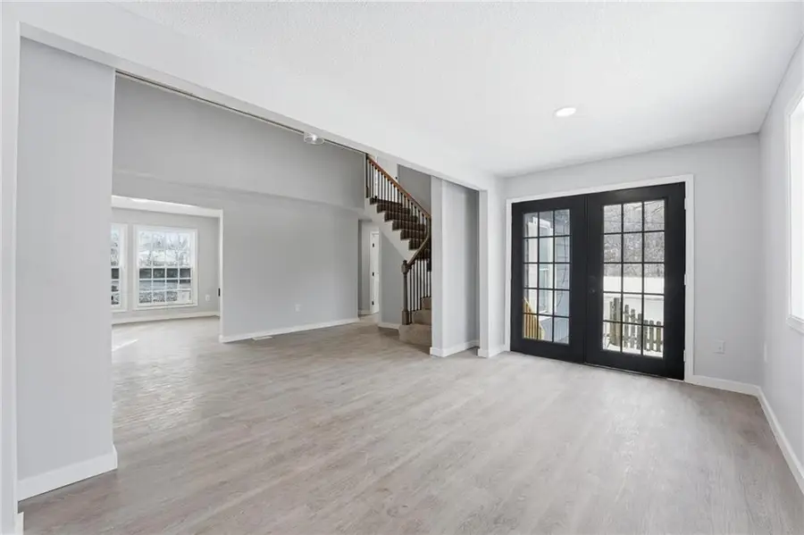 12007 E Alberta Street, Sugar Creek, MO 64054 - #3