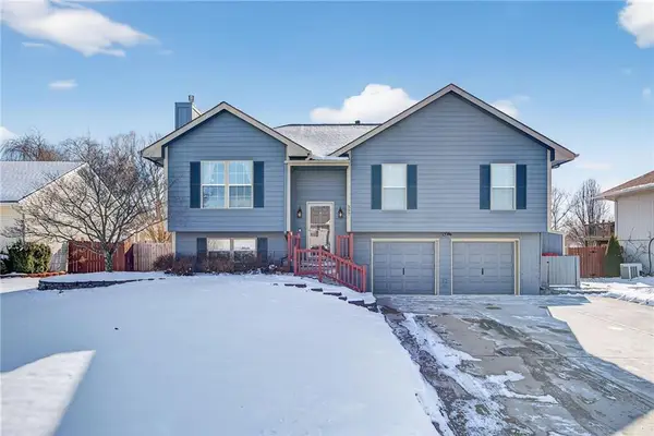 307 E 22nd Terrace, Kearney, MO 64060