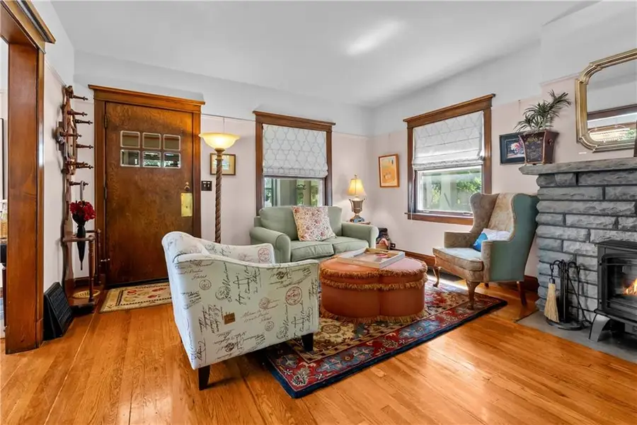 4218 Greenwood Place, Kansas City, MO 64111 - #3