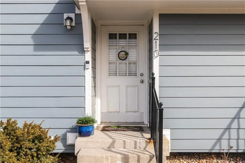 210 NE Bayview Drive, Lees Summit, MO 64064 - #1