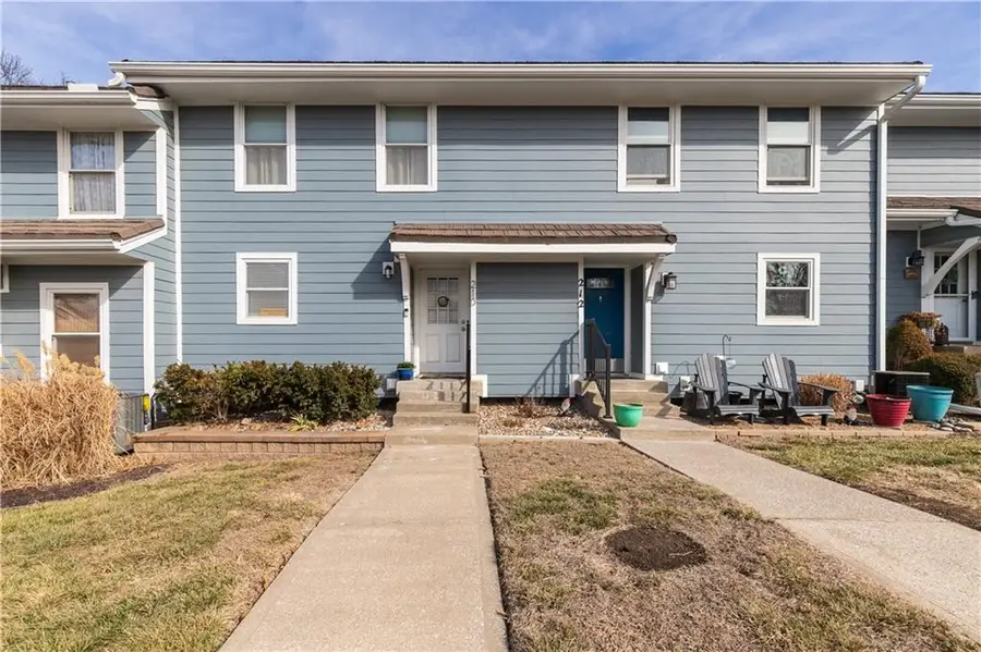 210 NE Bayview Drive, Lees Summit, MO 64064 - #3