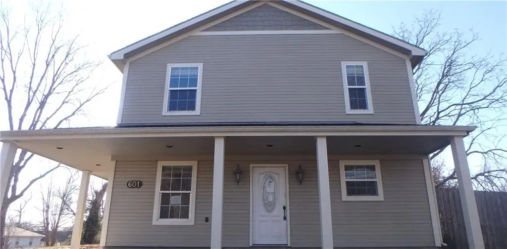 601 Prospect Street, Leavenworth, KS 66048 - #1