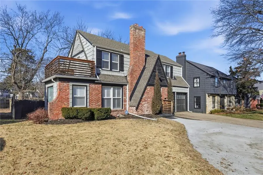 6928 Wornall Road, Kansas City, MO 64113 - #2