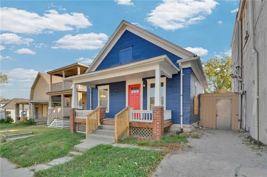 109 N Denver Avenue, Kansas City, MO 64123 - #2