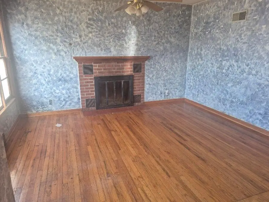 205 S Enos Street, Hamilton, MO 64644 - Image #3