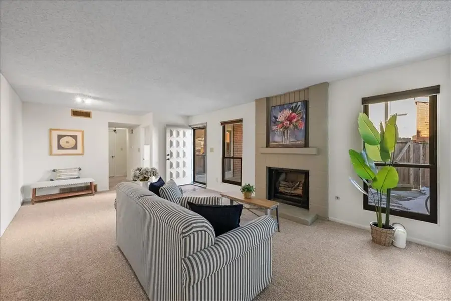 6242 Rosewood Street, Mission, KS 66205 - #2