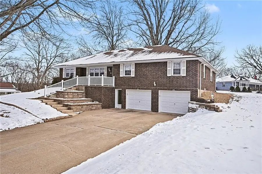 7807 NW Schott Drive, Kansas City, MO 64152 - #3