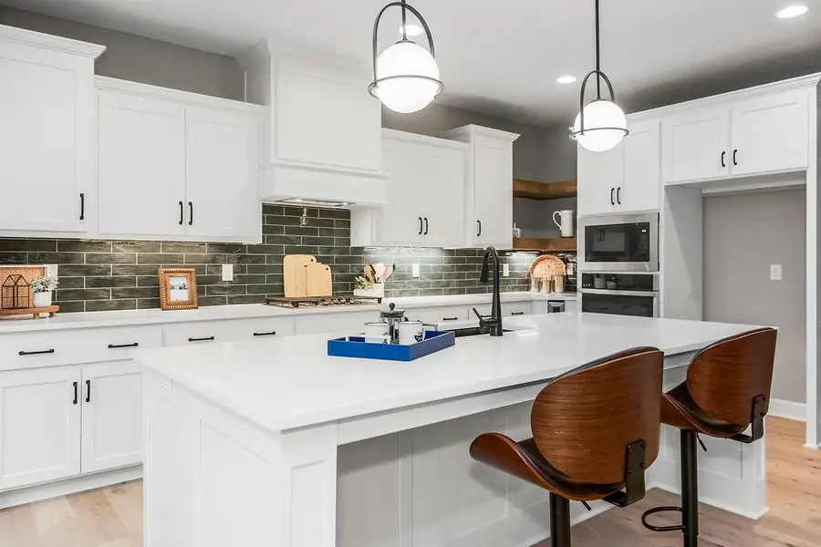 16980 S Bradley Drive, Olathe, KS 66062 - Image #3