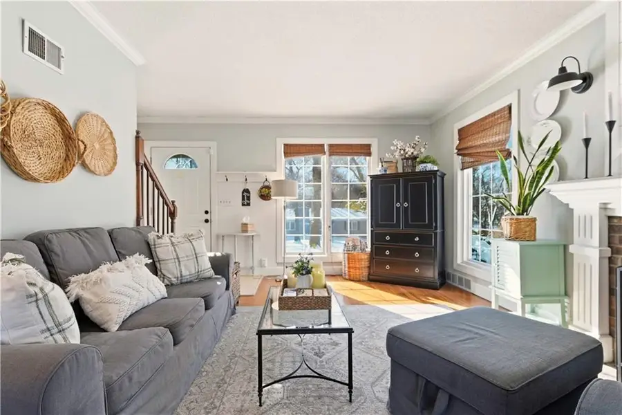 410 NE Poplar Drive, Oakwood Park, MO 64118 - Image #3