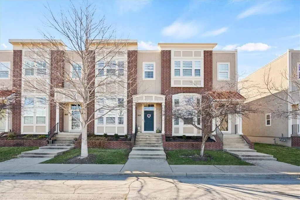 2904 Howell Street, North Kansas City, MO 64116 - #1