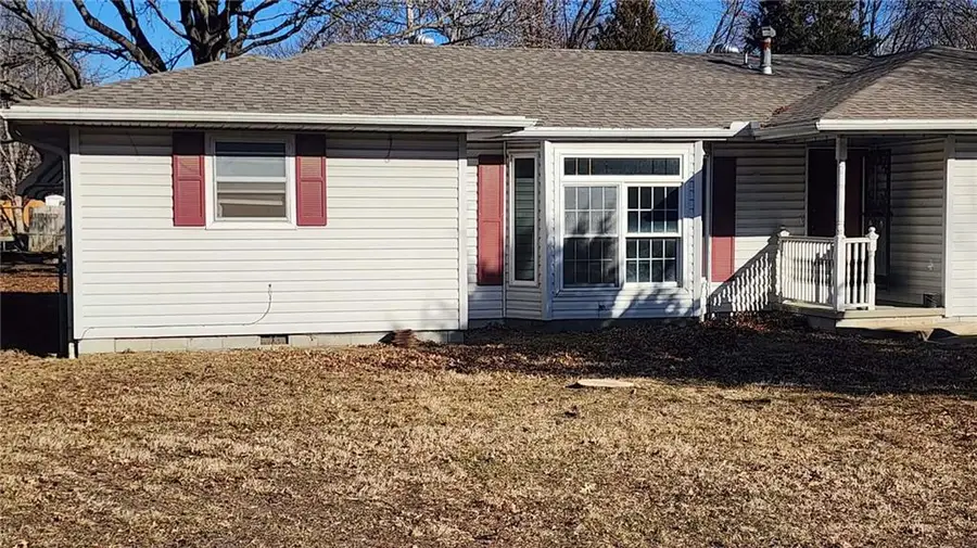 405 E 24th Street, Pittsburg, KS 66762 - #2