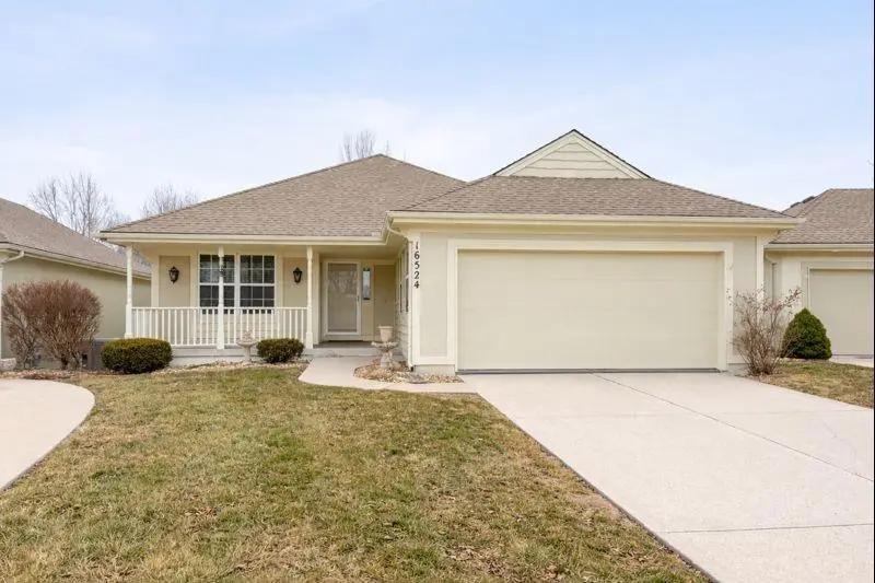 16524 S 53rd Terr Court, Independence, MO 64055 - Image #1