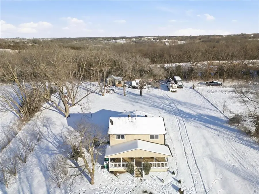 705 N 141st Street, Bonner Springs, KS 66012 - Image #3