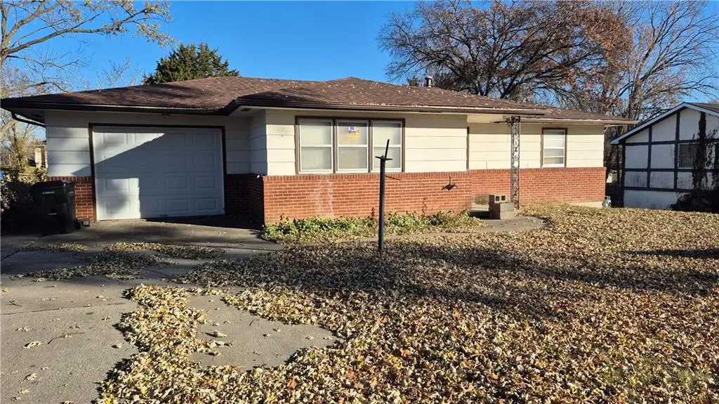 1905 S Broadway Street, Leavenworth, KS 66048 - Image #1