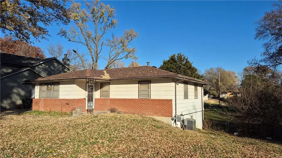 1905 S Broadway Street, Leavenworth, KS 66048 - Image #2