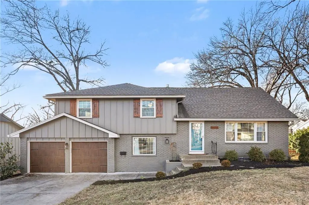 10006 Cedar Street, Overland Park, KS 66207 - #1
