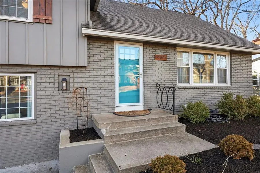 10006 Cedar Street, Overland Park, KS 66207 - #3