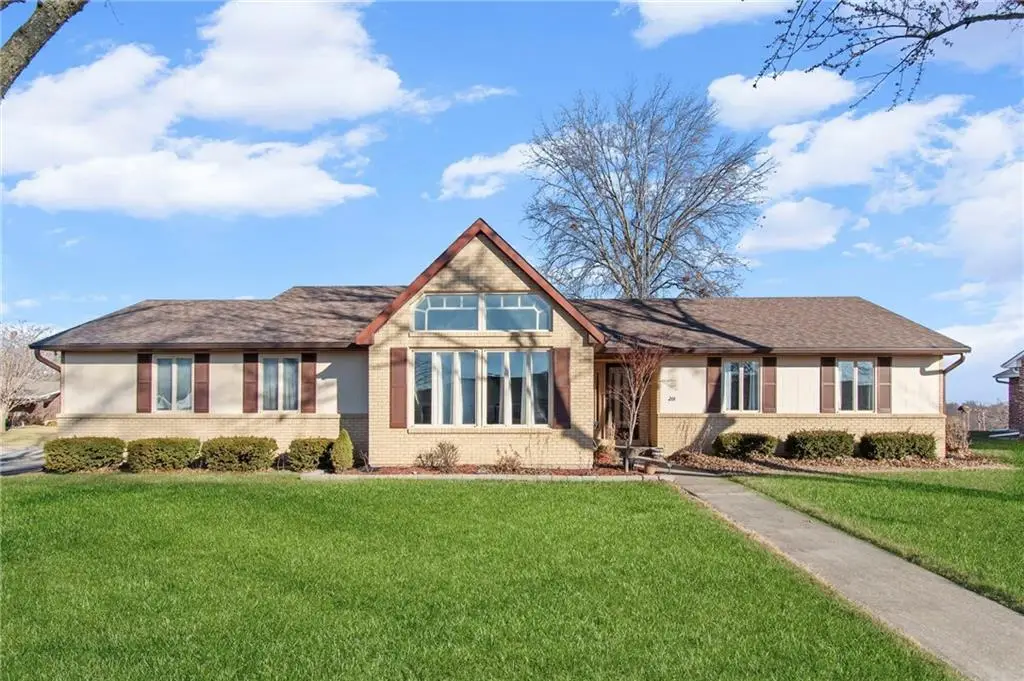 201 Johnson Circle, Carrollton, MO 64633 - Image #1