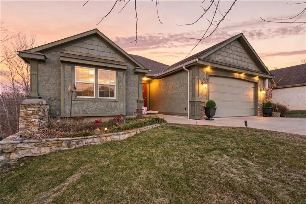 483 S 137th Place, Bonner Springs, KS 66012 - Image #1