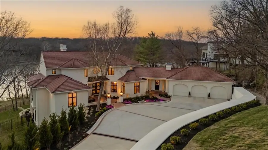 17040 S Highland Ridge Drive, Loch Lloyd, MO 64012 - #2