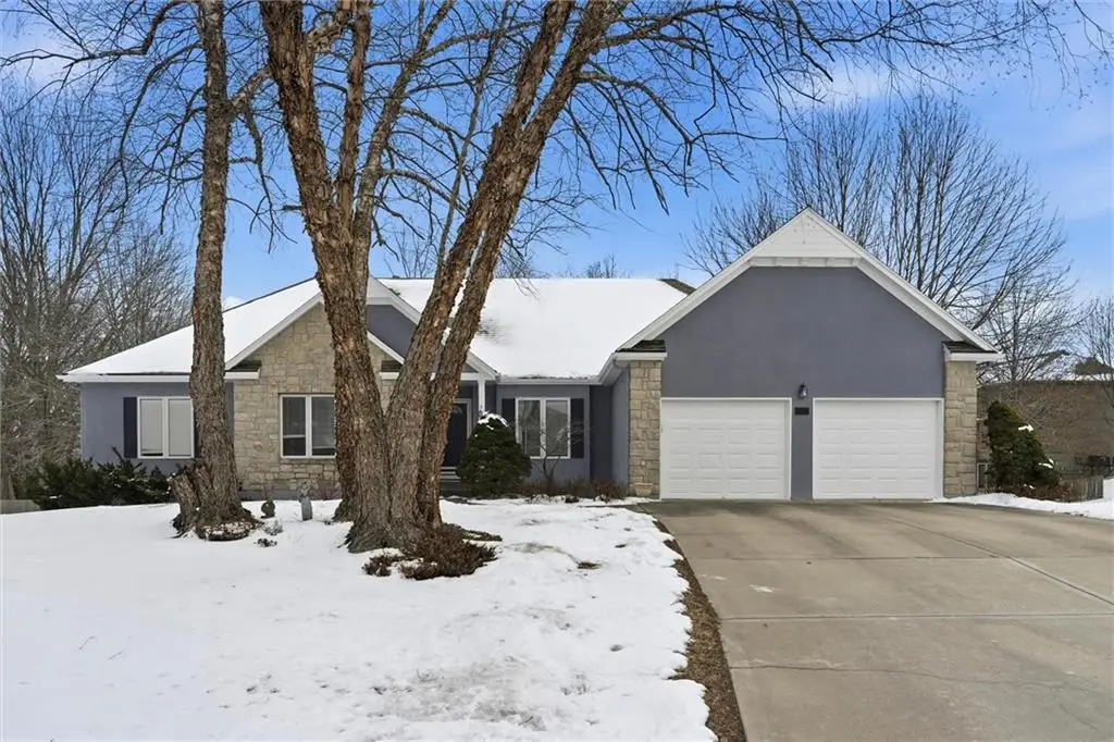 1704 Summit Hill Circle, Lees Summit, MO 64081 - #1